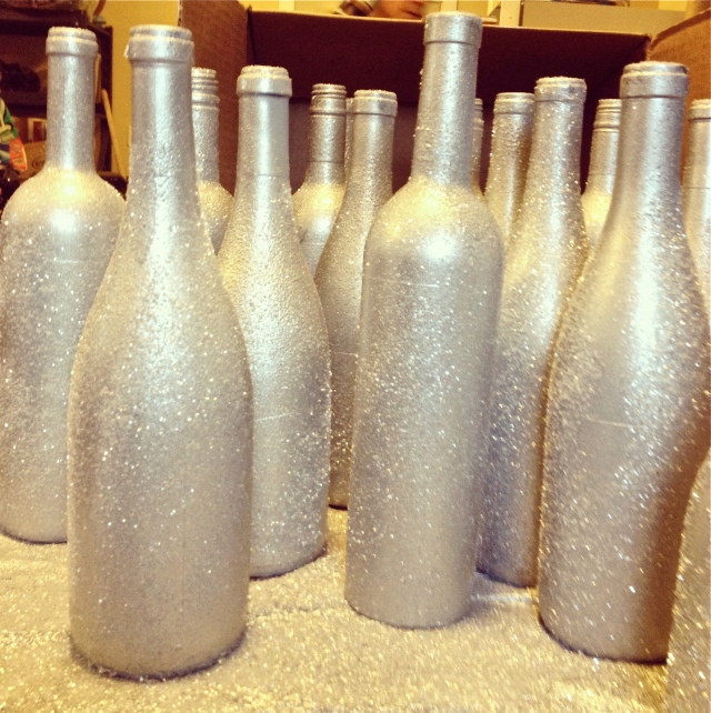 Tutorial for DIY Glittered Wine Bottles